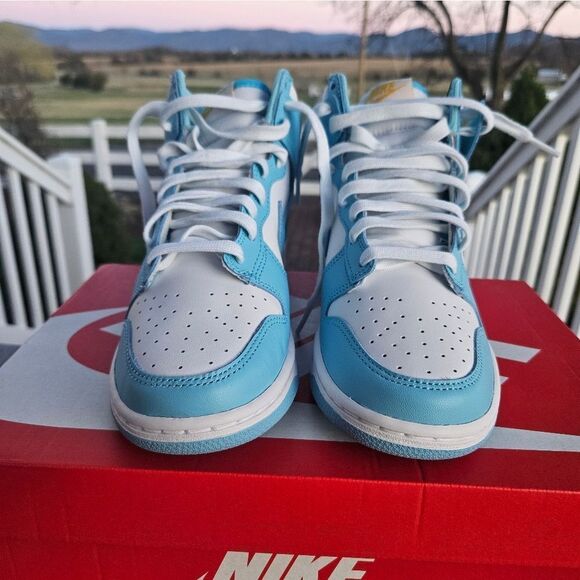 Nike Dunk High Retro UNC BLUE CHILL Mens 7 Womens 8.5 NEW BOX authentic Sneaker - Picture 13 of 14